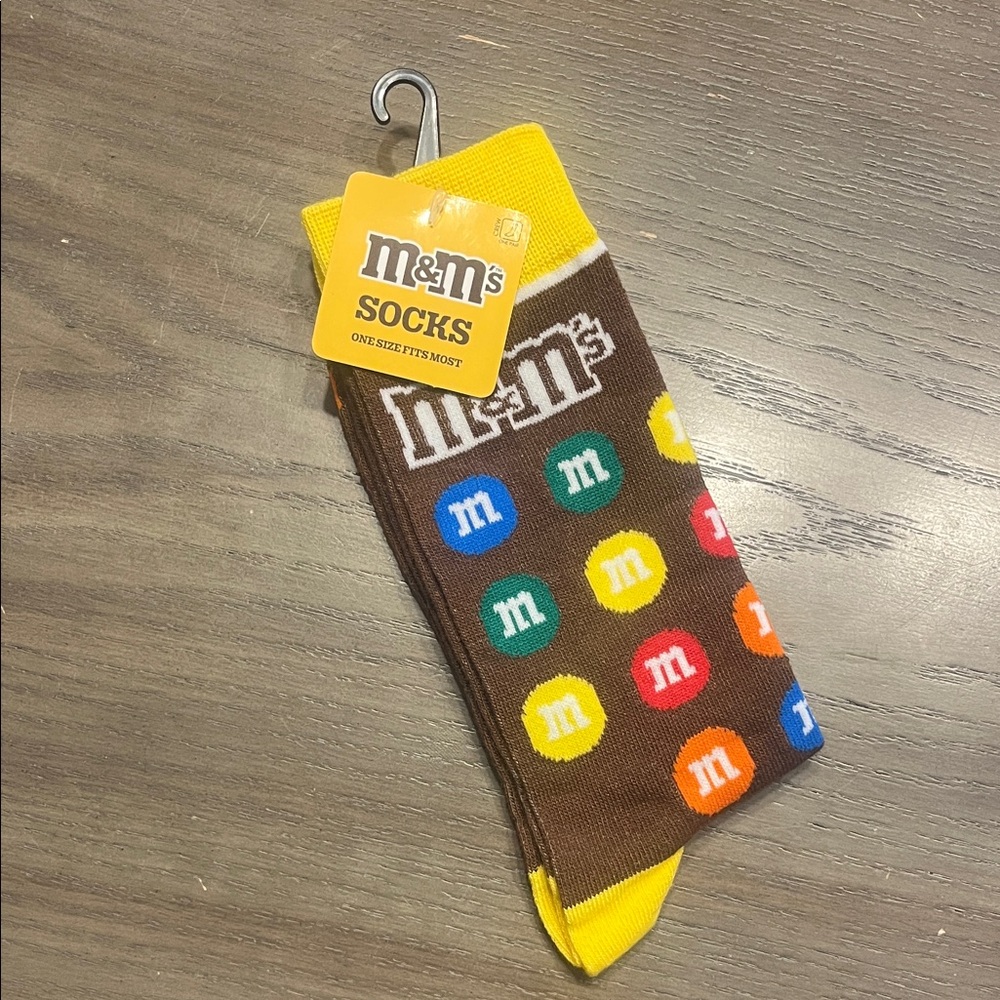 NEW M&Mโs Crew Socks x FOUR PAIRS! - Picture 3 of 8